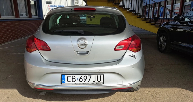 Opel Astra cena 35500 przebieg: 107780, rok produkcji 2014 z Bydgoszcz małe 106